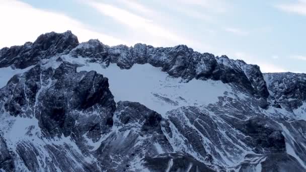ティエラ フエゴのウシュアイア アルゼンチン州の武道氷河は世界を終わらせると呼ばれています 素晴らしい雪の山 アルゼンチンのウシュアイア パタゴニア ウシュアイア アルゼンチン Terra Del — ストック動画