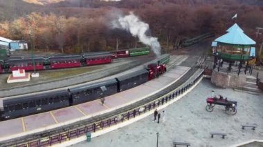 Ushuaia City 'nin ünlü tren istasyonu. Patagonya Arjantin. Adı Dünyanın Sonu Del Mundo Tren İstasyonu. Ushuaia Arjantin Tierra del Fuego ili.