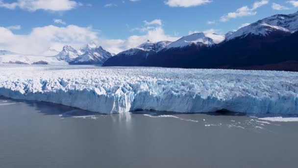 阿根廷巴塔哥尼亚El Calafate的Los Glaciares国家公园 巴塔哥尼亚令人惊叹的冰山景观 Perito Moreno Glacial 巴塔哥尼亚的风景El Calafate阿根廷的旅游目的地 — 图库视频影像