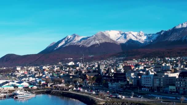 Downtown Ushuaia Argentina Tierra Del Fuego Natural Landscape Scenic Town — Stok video