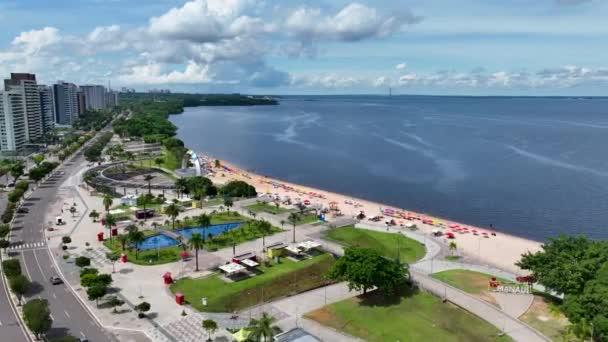 巴西马瑙斯市中心的Ponte Negra海滩 位于巴西马瑙斯市黑河靠近亚马逊河和亚马逊雨林的地标海滩景点 放松的风景 亚马孙州城市海滩 — 图库视频影像