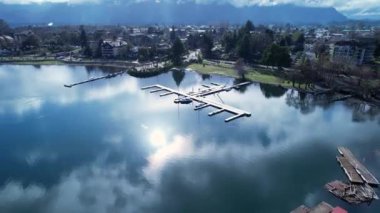 Pucon Şili. Şili Patagonya 'sı. Şili 'nin güneyindeki ünlü kırsal şehir Pucon. Seyahat yerleri. Tatiller seyahat eder. Şili Patagonya 'da Pucon Şili.