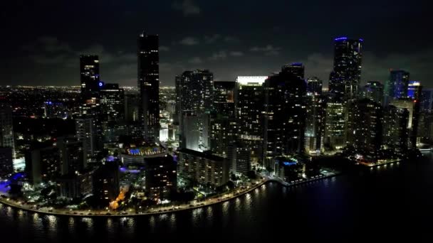 Cidade Noturna Miami Florida Estados Unidos Paisagem Aérea Noturna Edifícios — Vídeo de Stock