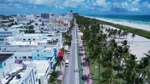 マイアミ ビーチ フロリダ マイアミビーチアメリカ合衆国 フロリダ州のマイアミビーチの海岸都市の空中風景 目的地へ 熱帯旅行 — ストック動画