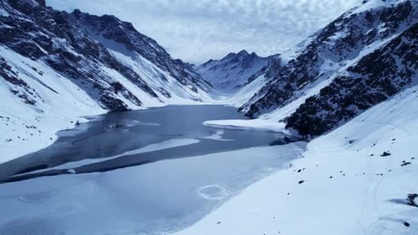 Santiago Chile Ośrodek Narciarski Śnieżnych Andach Niedaleko Santiago Chile Krajobraz — Wideo stockowe