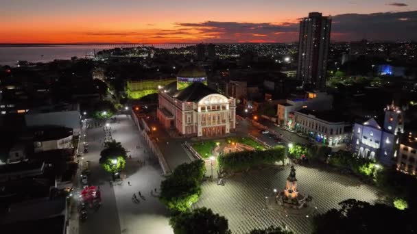 マナウス ブラジル マナウス アマゾナス ブラジルのダウンタウンの日没の空中都市 都市の観光のランドマーク 旅行先 中心街の夜の街並み マナウス アマゾナスブラジル — ストック動画