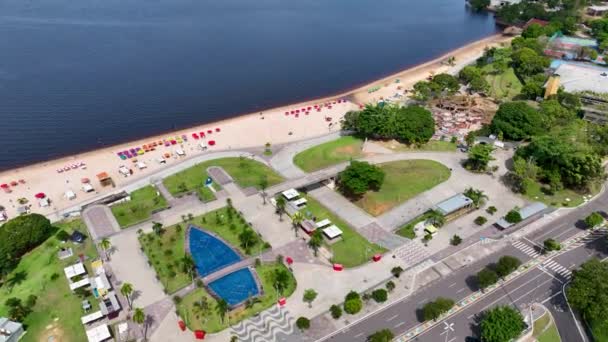 巴西马瑙斯市中心的Ponte Negra海滩 位于巴西马瑙斯市黑河靠近亚马逊河和亚马逊雨林的地标海滩景点 放松的风景 亚马孙州城市海滩 — 图库视频影像