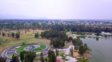 Mexico City 'deki San Juan de Aragon Ormanı' nın güzel hava manzarası