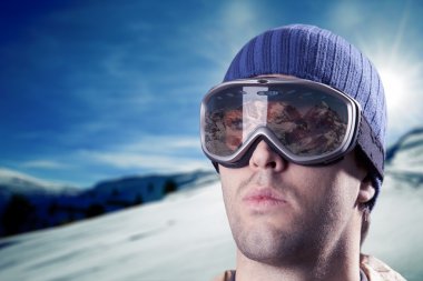 kayakçı dağların seyir