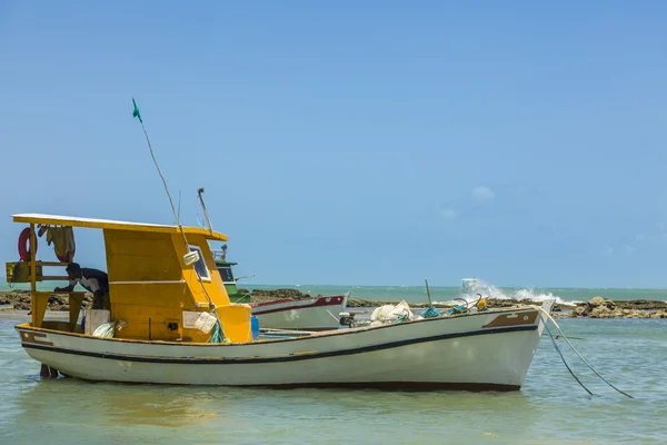 Boot auf einem Riff — Stockfoto