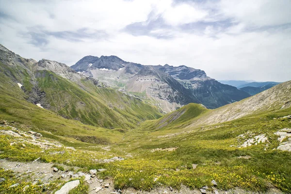 Pohled Hory Které Táhnou Ibon Bernatuara Národním Parku Ordesa Monte — Stock fotografie