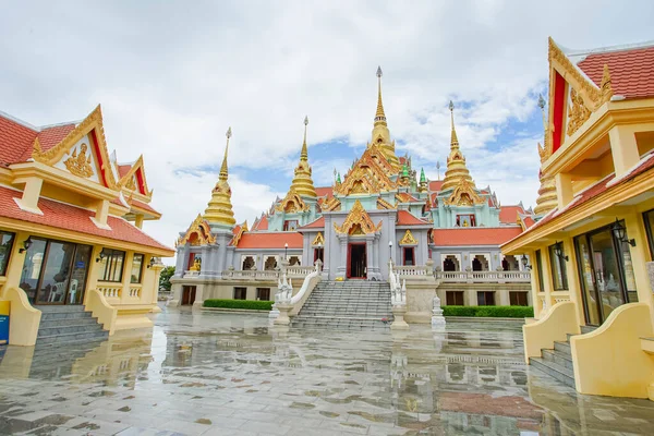 Scenery Famous Stupa Named Phra Mahathat Chedi Phakdee Prakat Great — 스톡 사진