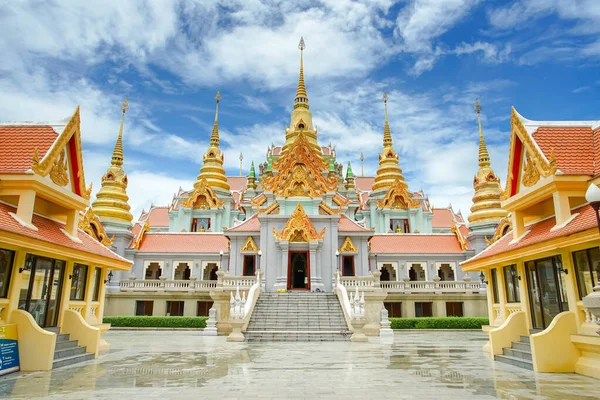 Scenery Famous Stupa Named Phra Mahathat Chedi Phakdee Prakat Great — Fotografia de Stock