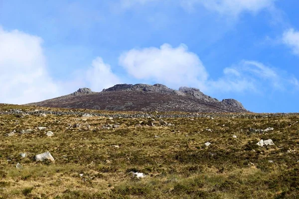 Άποψη Του Slieve Binnian Τρίτο Υψηλότερο Βουνό Στα Βουνά Mourne — Φωτογραφία Αρχείου