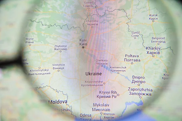 우즈호 우크라이나 2022 확대경을 통해우 로열티 프리 스톡 이미지