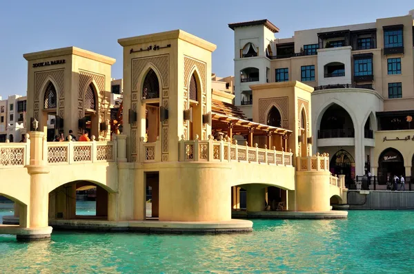 Puente en el Dubai Mall, Emiratos Árabes Unidos —  Fotos de Stock