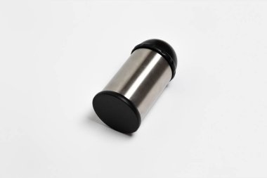 3 farklı ızgarası olan yüksek kaliteli plastik elementli peynir rendesi. Beyaz arka planda izole edilmiş. Yüksek çözünürlüklü fotoğraf..