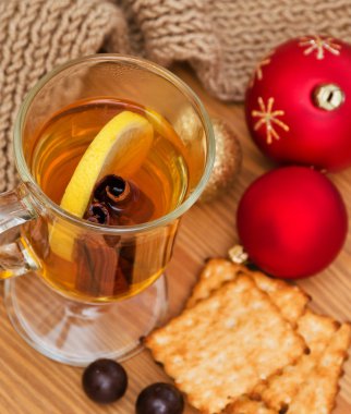 Noel dekorasyonu ve sıcak içecek