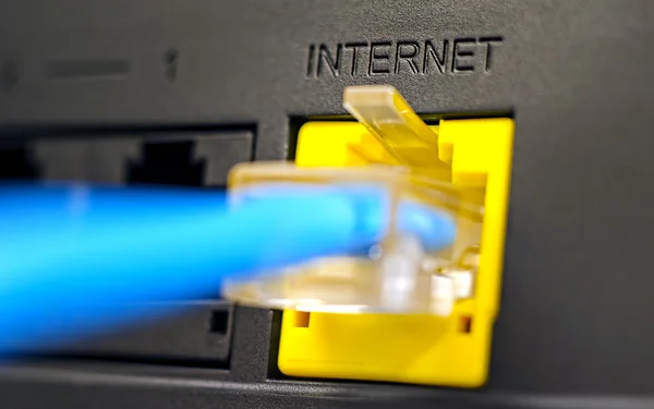 Aansluiting voor internet-verbinding — Stockfoto