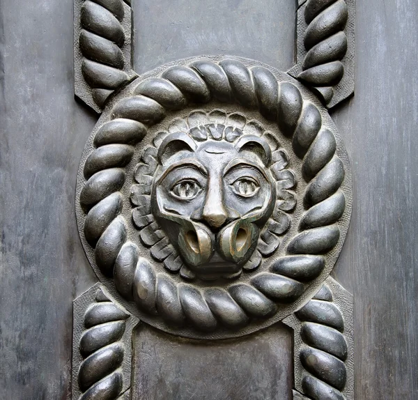 Bas-relief d'un lion — Photo