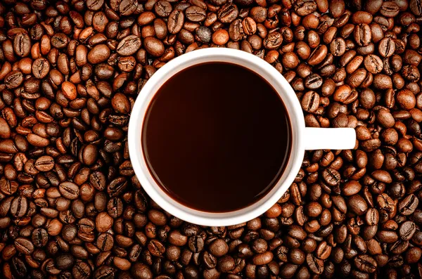 Taza de café y granos —  Fotos de Stock