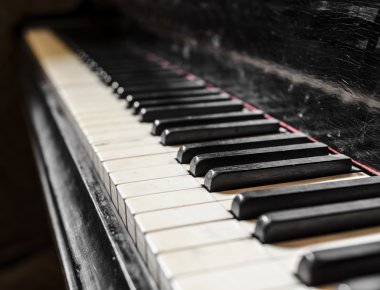 eski piyano