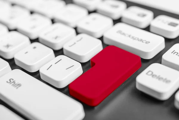 Teclado con botón rojo en blanco —  Fotos de Stock