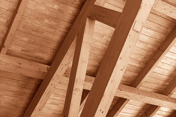 Estructura de techo de madera para una casa. — Foto de Stock