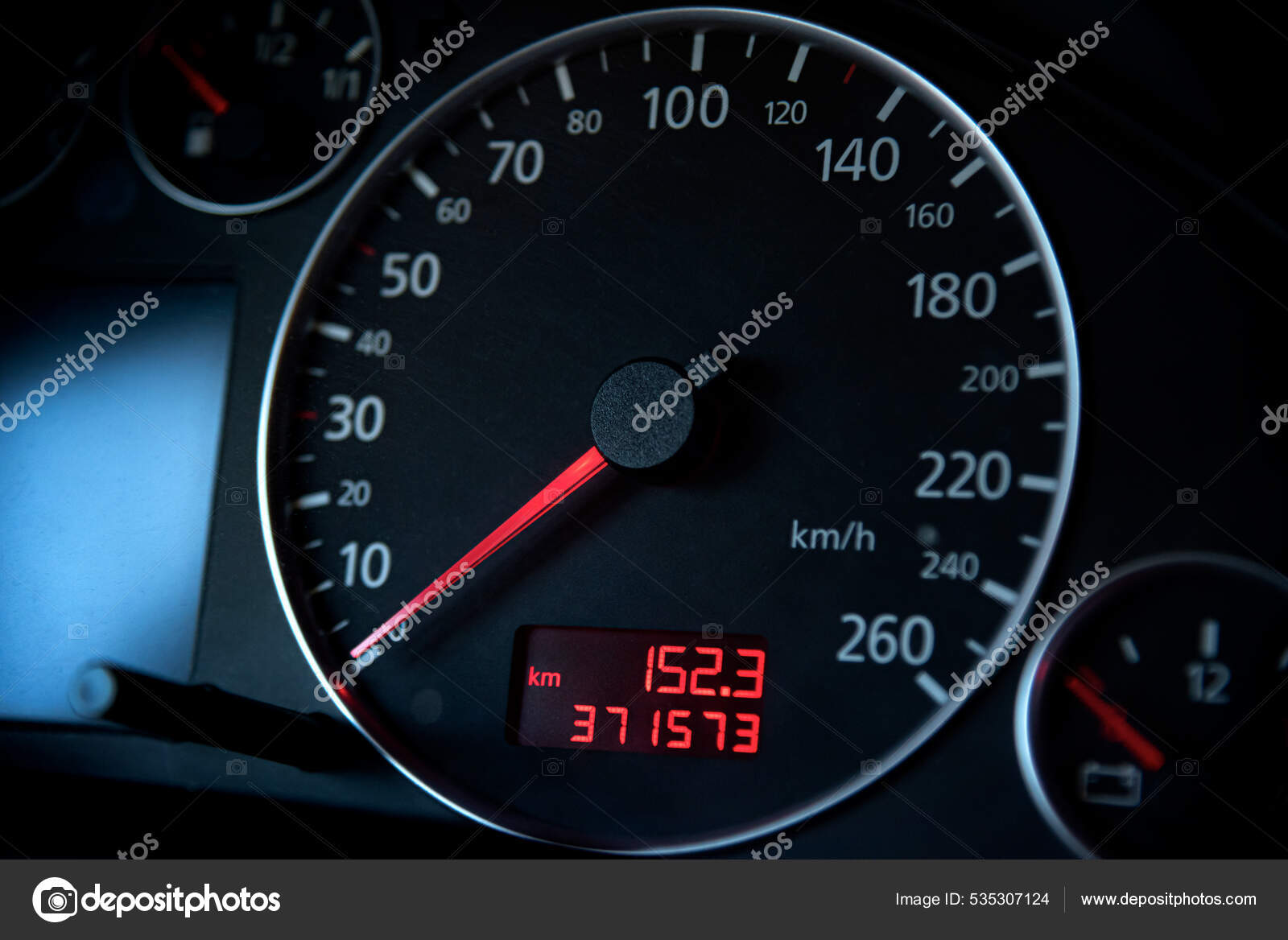 Car speedometer, close up. Stock Photo by ©believeinme 535307124