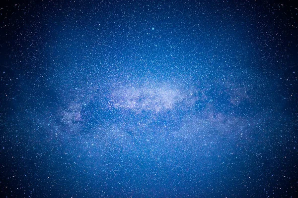 满天星斗的天空 很多恒星和银河系的空间背景 — 图库照片