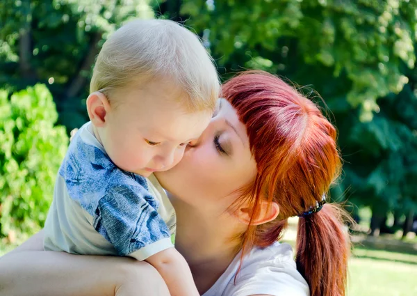 Mamma och baby — Stockfoto