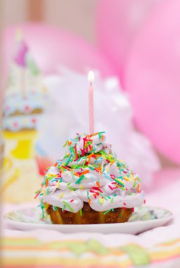 Doğum günü pastası