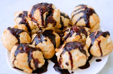 chocolate profiteroles