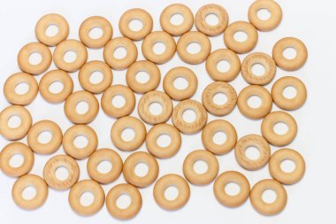 Açık beyaz arka planda kurumak. Düzen.