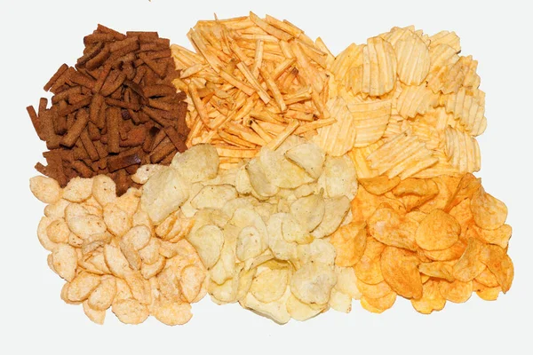 Cips ve kızarmış ekmek karışımı. Bira çerezi. 