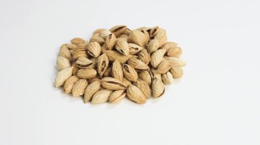 Cips, abur cubur ve kraker. Bira için atıştırmalık..