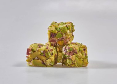 Beyaz arkaplanda Türk zevki izole edilmiş.