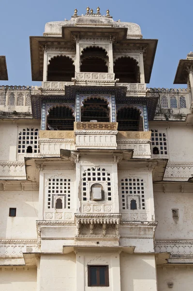 Udaipur, Hindistan 'daki şehir sarayı — Stok fotoğraf