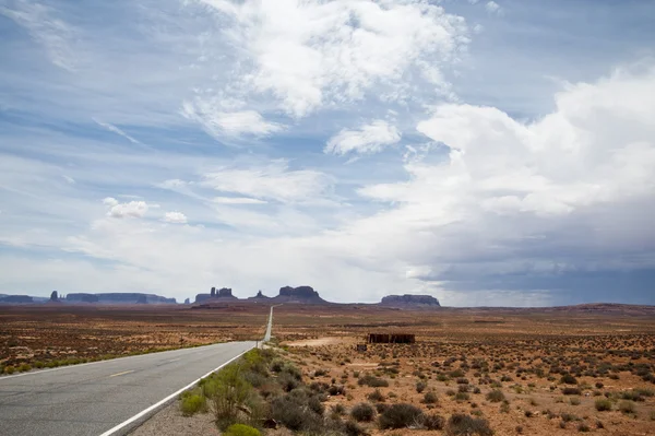 Driving on the road of Monument Valley, arizona, USA — Stock Photo, Image