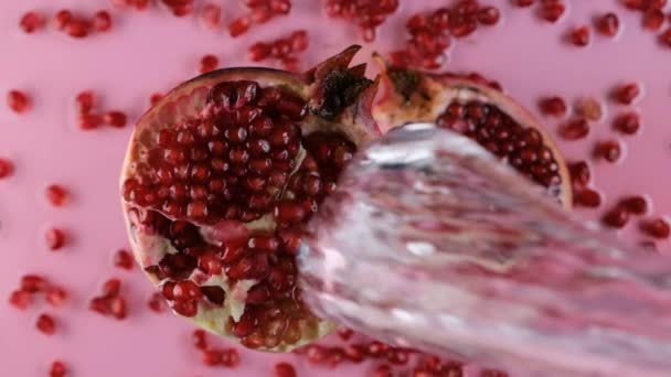 Pomegranate Slowmotion Video Pomegranate Seeds — Stock Video