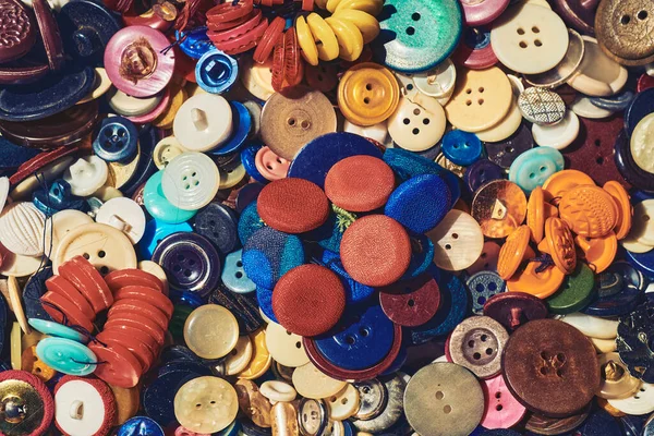 Un gran numero di pulsanti multicolori diversi — Foto Stock