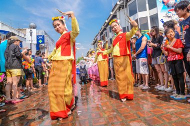 Songkran Festivali
