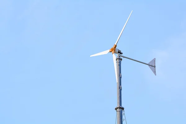 风力发电机 — 图库照片