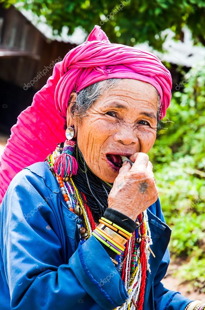 Old Karen tribe women. – Stock Editorial Photo © nuwatphoto #50071767