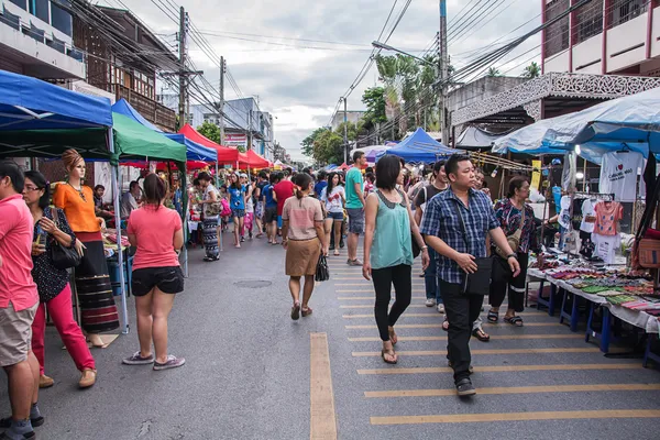 Pasar jalanan berjalan . — Stok Foto