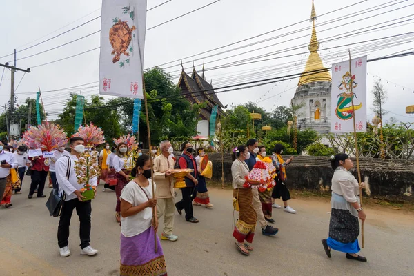 Chiang Mai Thailand November 2021 Kathin Ceremonie Voor Geloof Verdienste — Stockfoto