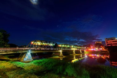 Tayland 'daki Chiang Mai Loy Krathong Festivali' nde fenerler süslendi.