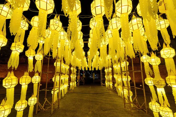 Tayland Daki Chiang Mai Loy Krathong Festivali Nde Fenerler Süslendi — Stok fotoğraf