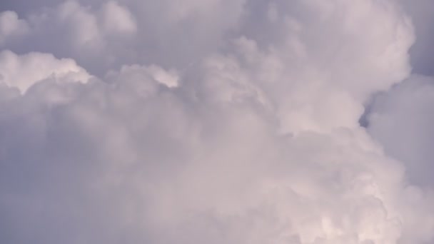 Temps Passe Les Nuages Gonflés Déplacent Travers Ciel Bleu Paysage — Video