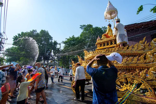 Chiang Mai Thailand Április 2022 Hagyományos Fürdés Buddha Phra Singh — Stock Fotó